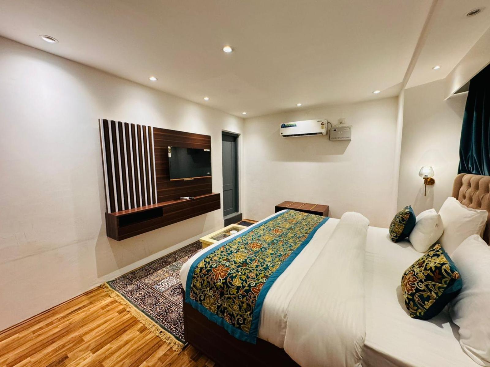 De Elaaf The Luxury Stay Srīnagar المظهر الخارجي الصورة