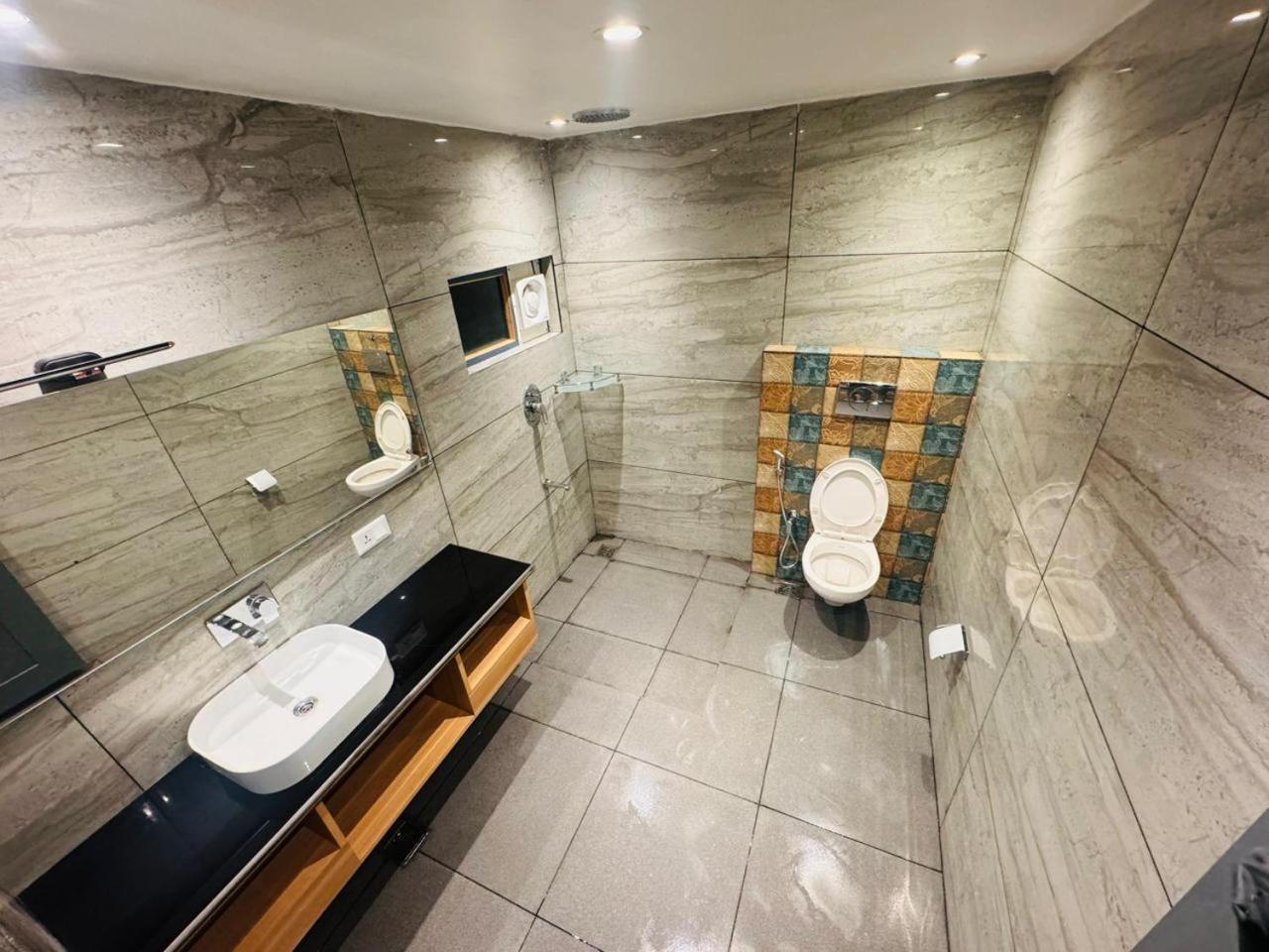 De Elaaf The Luxury Stay Srīnagar المظهر الخارجي الصورة