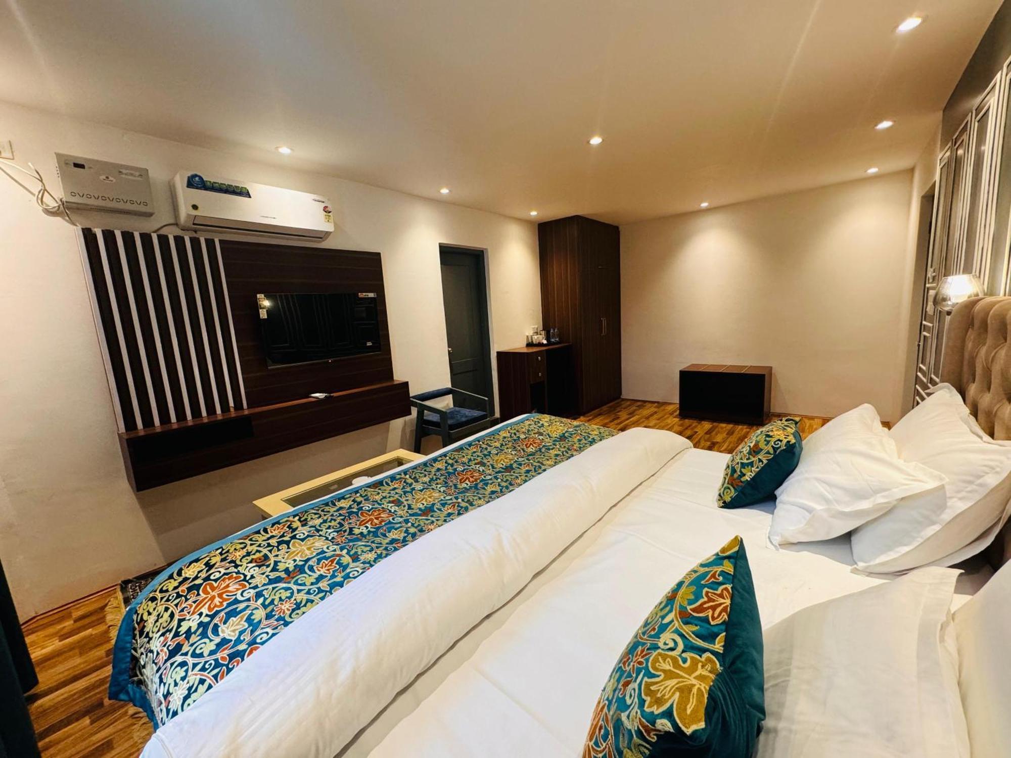 De Elaaf The Luxury Stay Srīnagar المظهر الخارجي الصورة