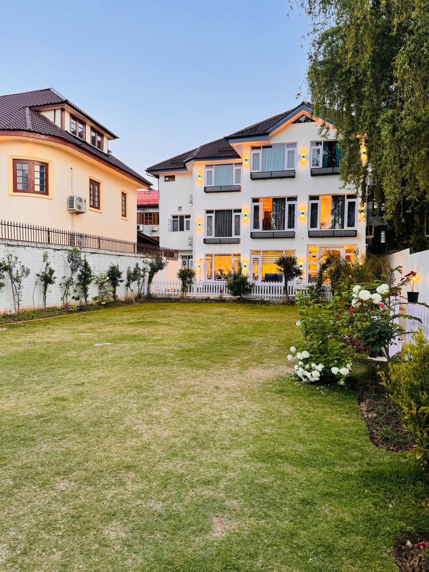 De Elaaf The Luxury Stay Srīnagar المظهر الخارجي الصورة